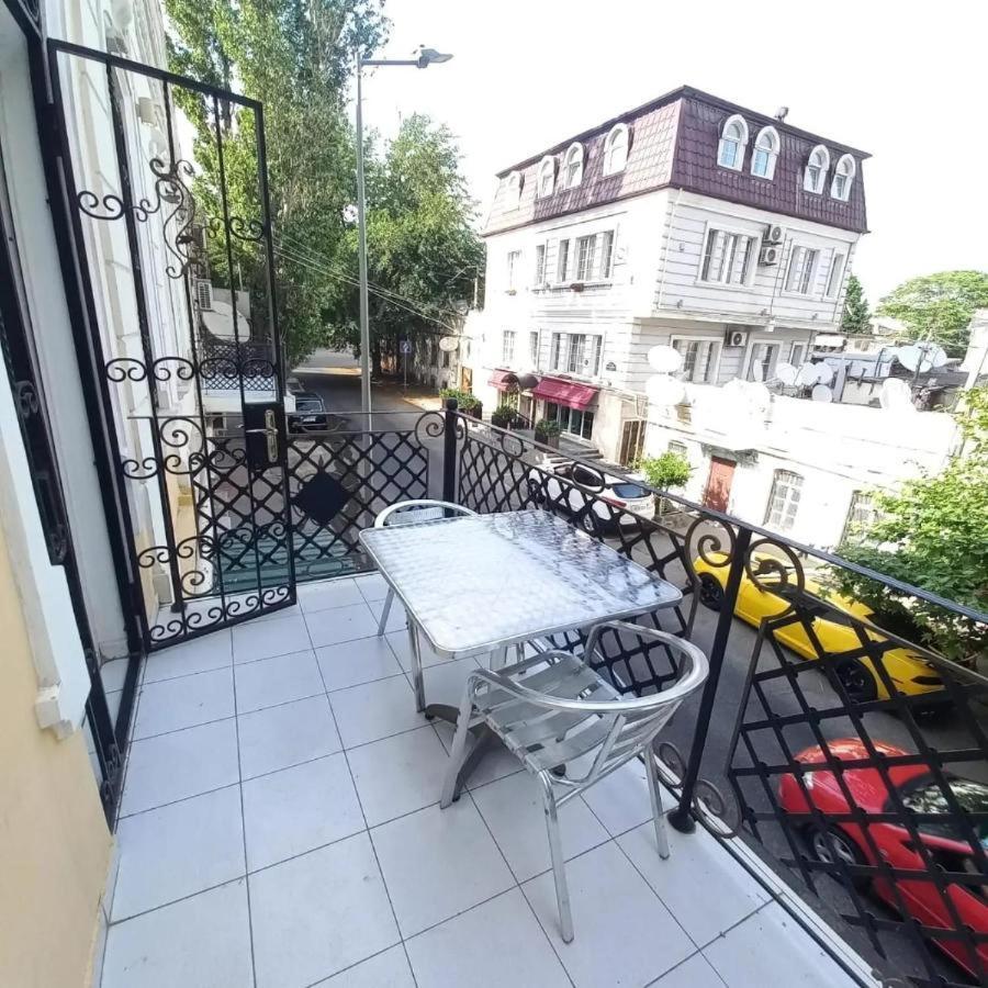 Swan Hotel Баку Екстериор снимка
