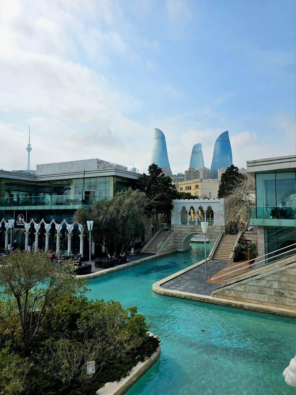 Swan Hotel Баку Екстериор снимка