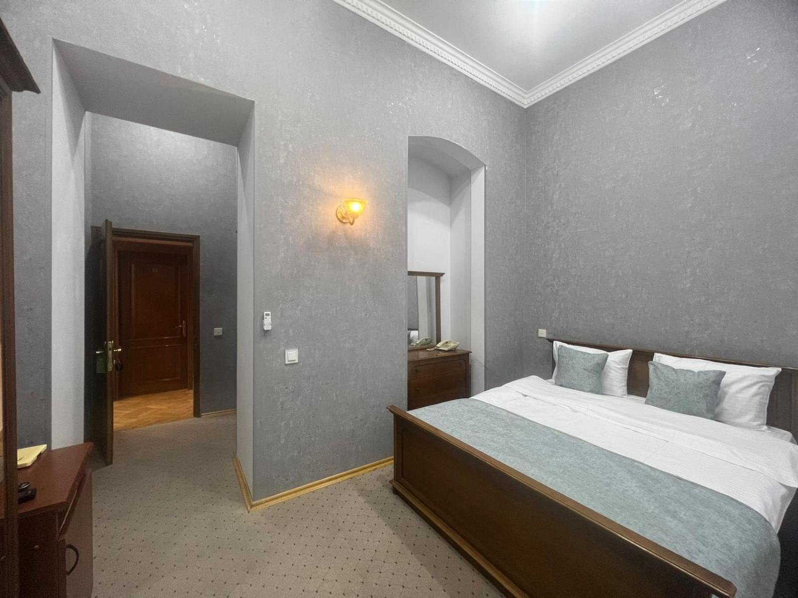 Swan Hotel Баку Екстериор снимка