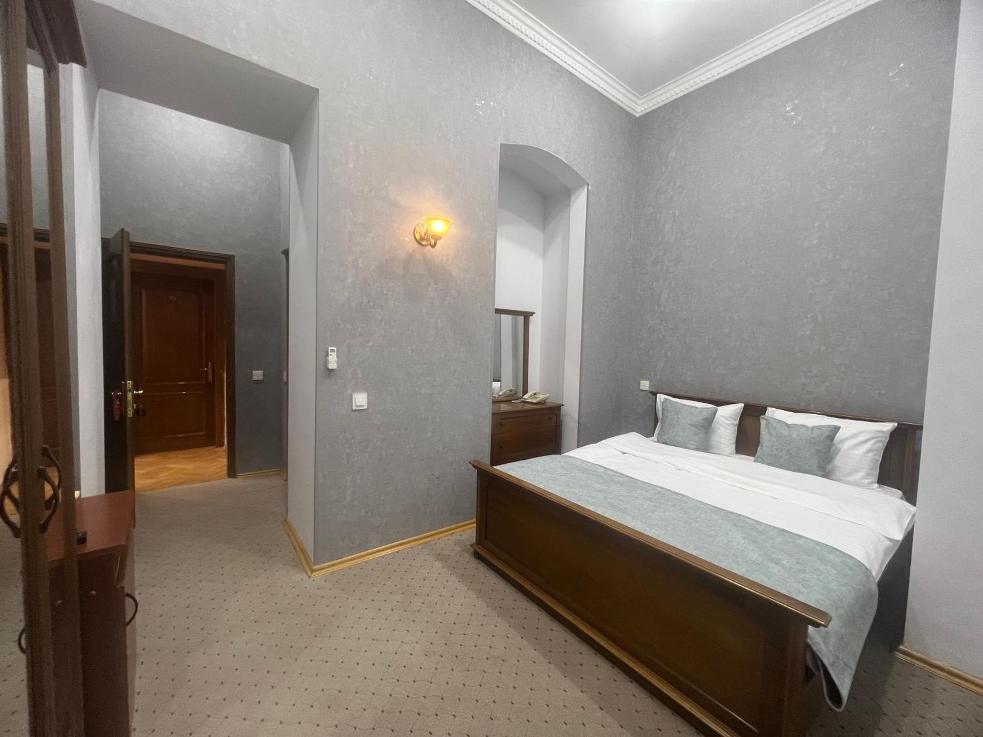 Swan Hotel Баку Екстериор снимка